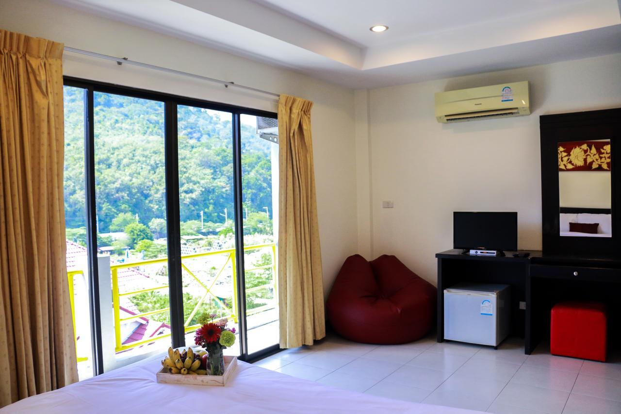 Nirvana Inn Patong Экстерьер фото