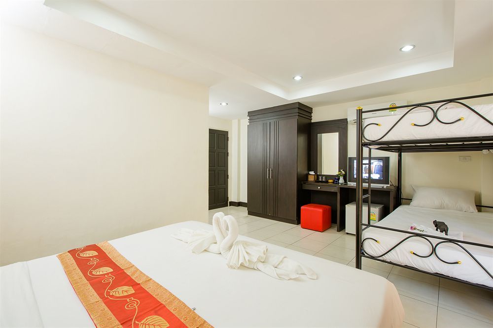 Nirvana Inn Patong Экстерьер фото