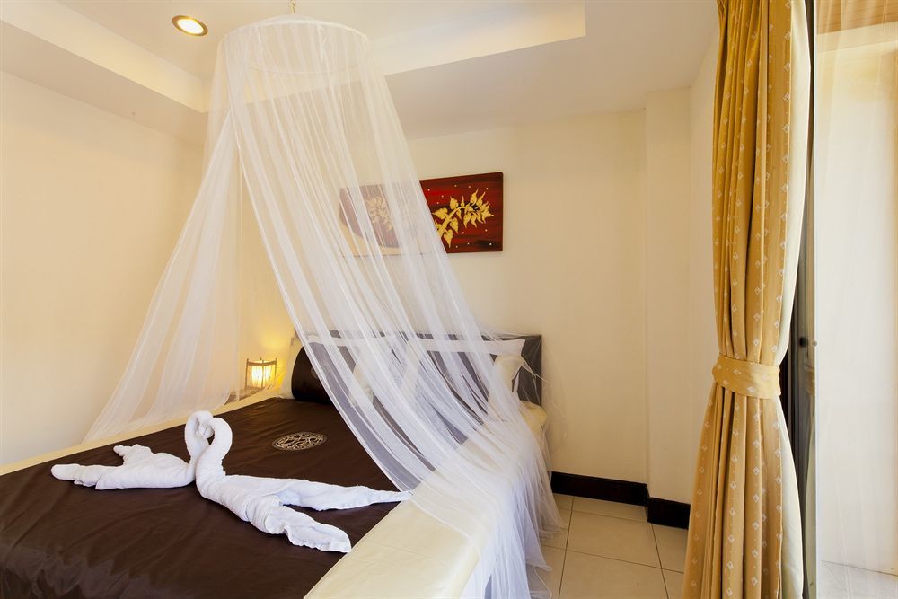 Nirvana Inn Patong Экстерьер фото