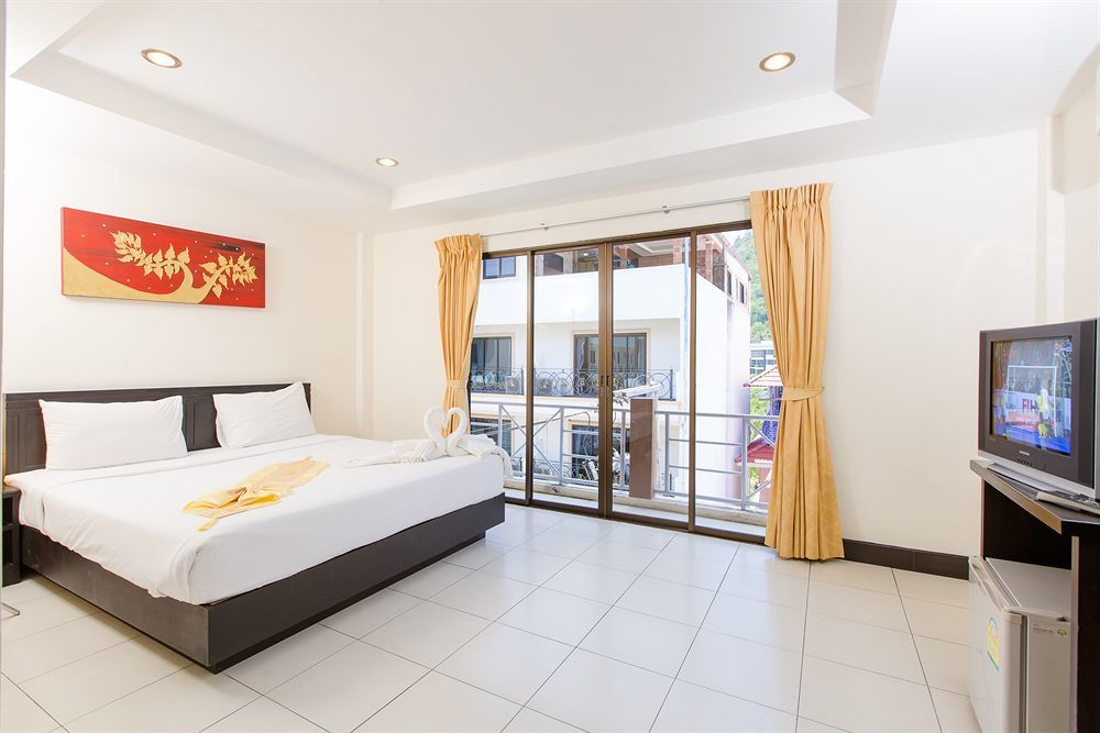 Nirvana Inn Patong Экстерьер фото