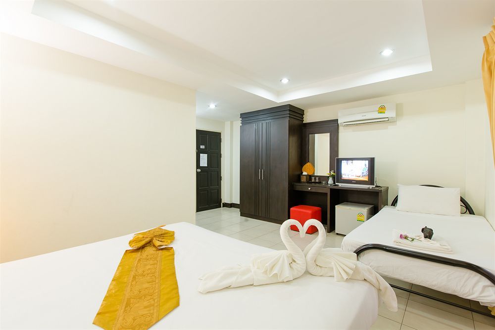 Nirvana Inn Patong Экстерьер фото