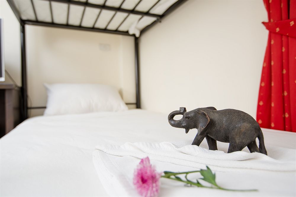 Nirvana Inn Patong Экстерьер фото