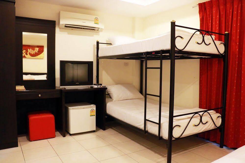 Nirvana Inn Patong Экстерьер фото